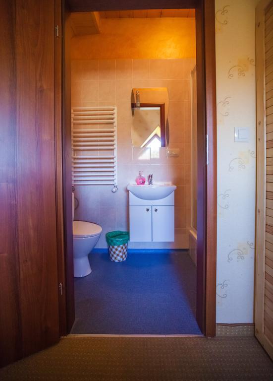 Chata Gieda Hotel Gdów Kültér fotó