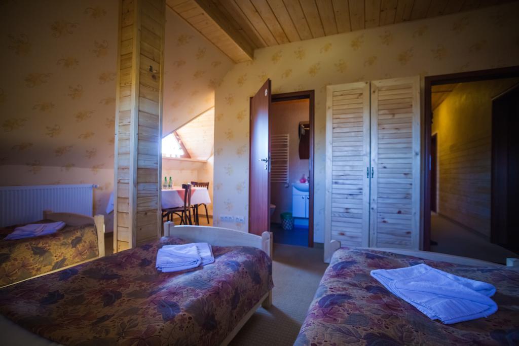 Chata Gieda Hotel Gdów Szoba fotó